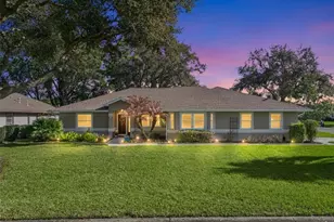 21533 King Henry Ave, Leesburg, FL 34748 - Photo 1