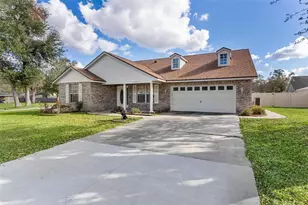 25415 SW 15th Ave, Newberry, FL 32669 - Photo 3