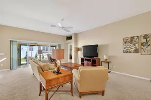 909 Vanilla Leaf Pl, The Villages, FL 32163 - Photo 11