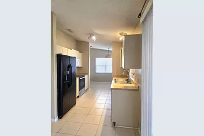 739 Heathrow Avenue, Lady Lake, FL 32159 - Photo 7