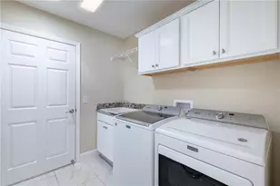 3284 Lowe Ct, The Villages, FL 32163 - Photo 37