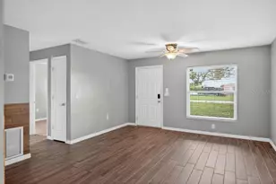 42210 W Lakeview Dr, Altoona, FL 32702 - Photo 13