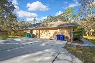 340 E Savoy St, Lecanto, FL 34461 - Photo 3