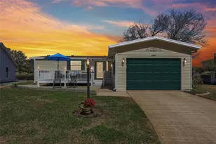 25736 Oak Alley, Leesburg, FL 34748 - Photo 3