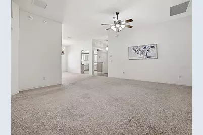 16865 SE 93rd Cuthbert Circle, The Villages, FL 32162 - Photo 5