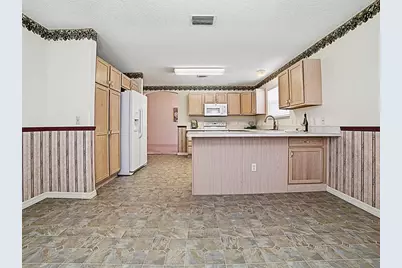 16865 SE 93rd Cuthbert Circle, The Villages, FL 32162 - Photo 13