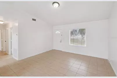 11045 Pine Street, Leesburg, FL 34788 - Photo 3