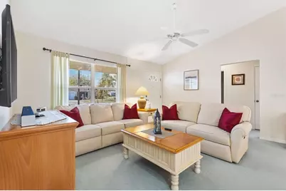 9211 SE 179th Osage Place, The Villages, FL 32162 - Photo 7