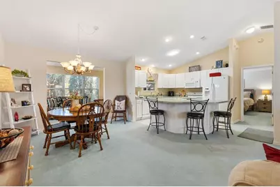 9211 SE 179th Osage Place, The Villages, FL 32162 - Photo 9