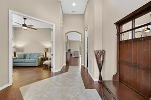 8321 Bridgeport Bay Cir, Mount Dora, FL 32757 - Photo 5