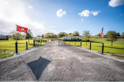 8013 Sergeant Pepper Dr, Howey in the Hills, FL 34737 - Photo 5