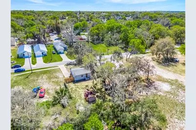 1009 E Hazzard Avenue, Eustis, FL 32726 - Photo 13