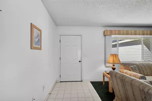 10681 SE 178th St, Summerfield, FL 34491 - Photo 5