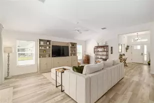 1661 VanBeck Cir, The Villages, FL 34762 - Photo 9