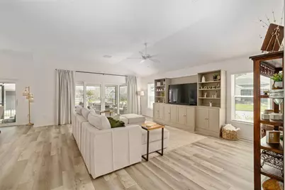 1661 Vanbeck Circle, The Villages, FL 34762 - Photo 9