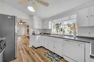 2101 E Warm Springs Ave, Coleman, FL 33521 - Photo 15