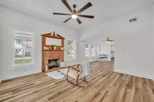 2101 E Warm Springs Ave, Coleman, FL 33521 - Photo 7