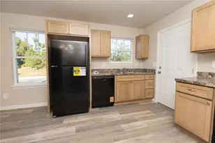 1324 Cottage Cir, Tavares, FL 32778 - Photo 7