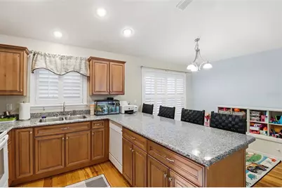 300 NW 12th Avenue, Crystal River, FL 34428 - Photo 9