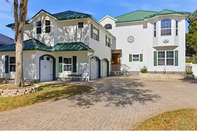 300 NW 12th Avenue, Crystal River, FL 34428 - Photo 1