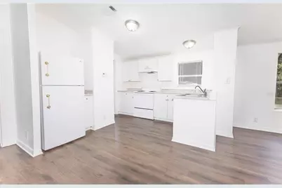 4872 Evans Street, Coleman, FL 33521 - Photo 7