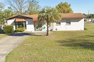 606 Jewell St, Fruitland Park, FL 34731 - Photo 1