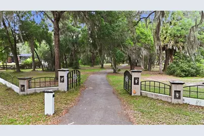10639 SE Sunset Harbor Road, Summerfield, FL 34491 - Photo 3