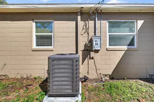 436 E Atwater Ave, Eustis, FL 32726 - Photo 23