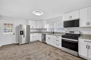 436 E Atwater Ave, Eustis, FL 32726 - Photo 11