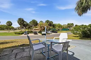 1232 Dustin Dr, Lady Lake, FL 32159 - Photo 1