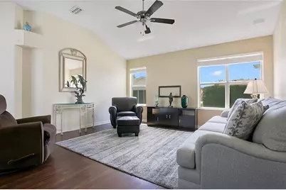 528 Sevilla Place, Lady Lake, FL 32159 - Photo 5