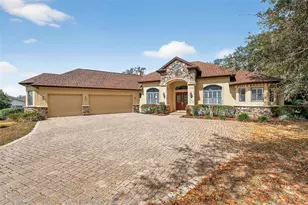 2007 Country Club Dr, Eustis, FL 32726 - Photo 9