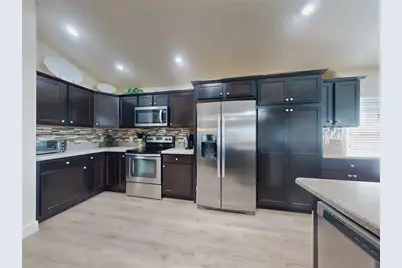 3130 Vandenberg Court, The Villages, FL 32163 - Photo 13