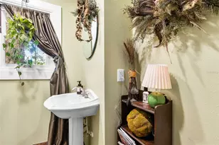 976 Fairview Ave, Mount Dora, FL 32757 - Photo 9