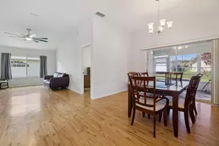 21617 Queen Elizabeth Ct, Leesburg, FL 34748 - Photo 9