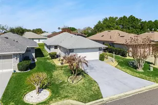 21617 Queen Elizabeth Ct, Leesburg, FL 34748 - Photo 1
