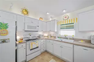 16673 SE 92nd Stokes Ct, The Villages, FL 32162 - Photo 13