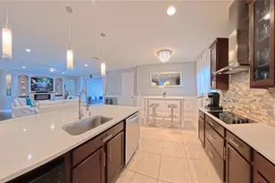 703 Calabria Way, Howey in the Hills, FL 34737 - Photo 25