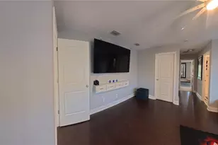 703 Calabria Way, Howey in the Hills, FL 34737 - Photo 43