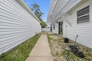 8108 SE 169th Tweedside Loop, The Villages, FL 32162 - Photo 11