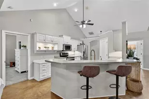 22301 Coronado Somerset Dr, Sorrento, FL 32776 - Photo 13