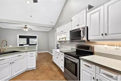 22301 Coronado Somerset Drive, Sorrento, FL 32776 - Photo 11