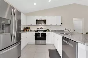1725 NE 160th Pl, Citra, FL 32113 - Photo 3