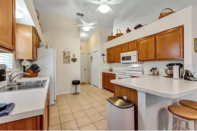 26035 Oakmount Drive, Leesburg, FL 34748 - Photo 15