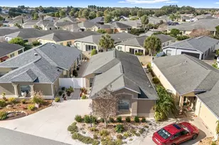 2303 Nautilus Ln, The Villages, FL 32162 - Photo 31
