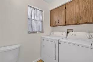 2010 1/2 Vine St, Leesburg, FL 34748 - Photo 11