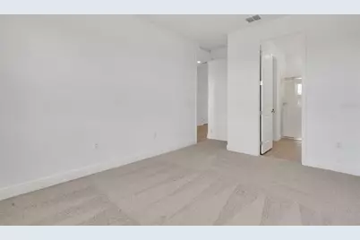 998 Swamp Chestnut Loop, Lady Lake, FL 32159 - Photo 9