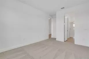 998 Swamp Chestnut Loop, Lady Lake, FL 32159 - Photo 9