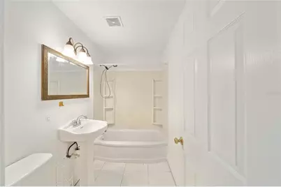 111 E Charlotte Avenue, Eustis, FL 32726 - Photo 37