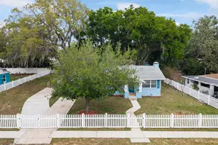 111 E Charlotte Ave, Eustis, FL 32726 - Photo 11